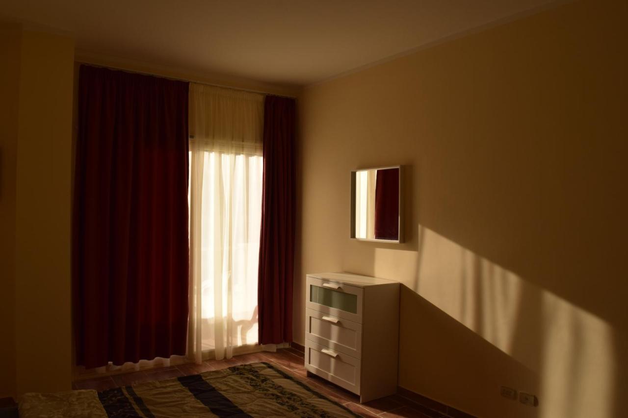 Florenza Khamsin 1 Bedroom Apartment With Swimming Pool View ฮูร์กาดา ภายนอก รูปภาพ
