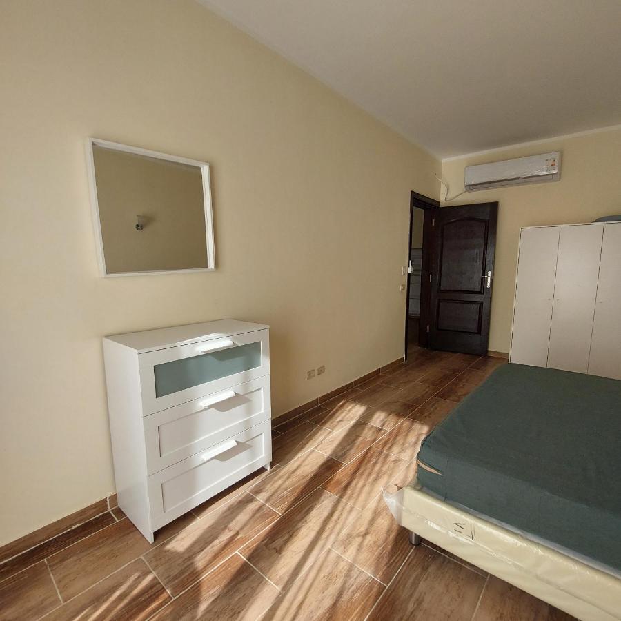 Florenza Khamsin 1 Bedroom Apartment With Swimming Pool View ฮูร์กาดา ภายนอก รูปภาพ